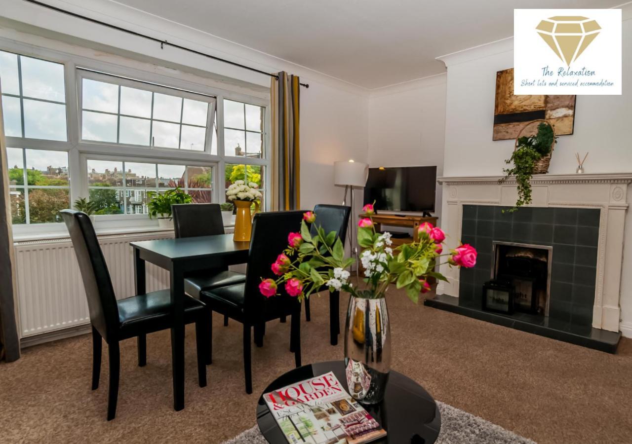 2 Bed Apartment-5 Guests - Business-Relocation-Parking - The Brighton Short Stay & Serviced Apartments المظهر الخارجي الصورة
