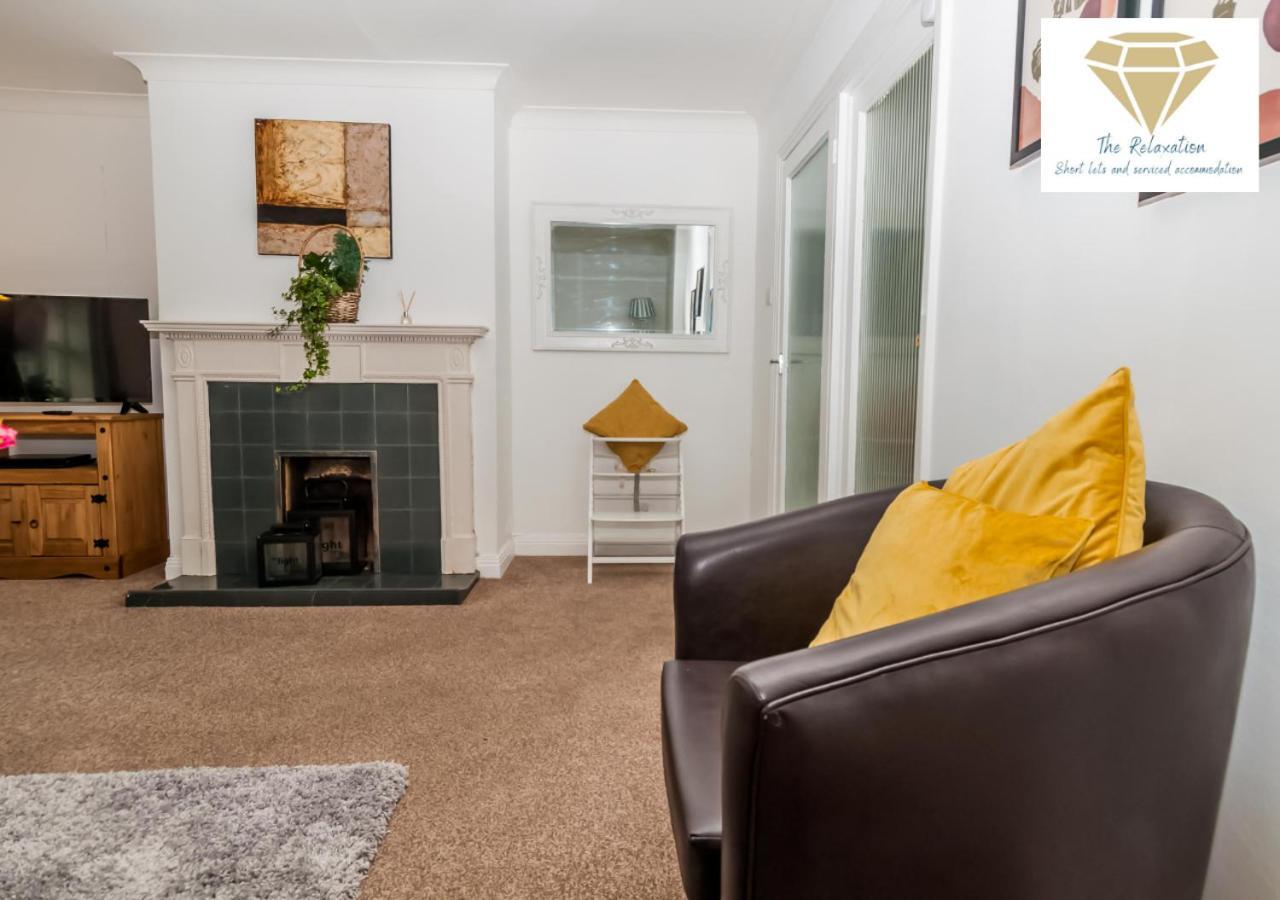 2 Bed Apartment-5 Guests - Business-Relocation-Parking - The Brighton Short Stay & Serviced Apartments المظهر الخارجي الصورة
