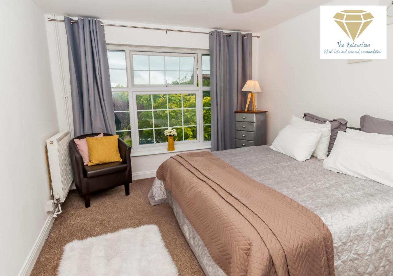 2 Bed Apartment-5 Guests - Business-Relocation-Parking - The Brighton Short Stay & Serviced Apartments المظهر الخارجي الصورة