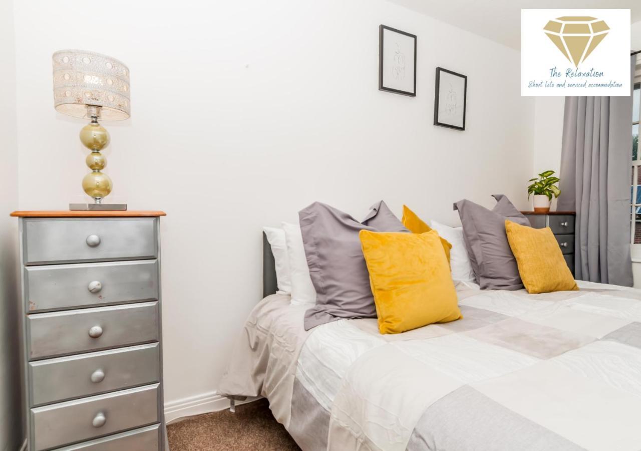 2 Bed Apartment-5 Guests - Business-Relocation-Parking - The Brighton Short Stay & Serviced Apartments المظهر الخارجي الصورة